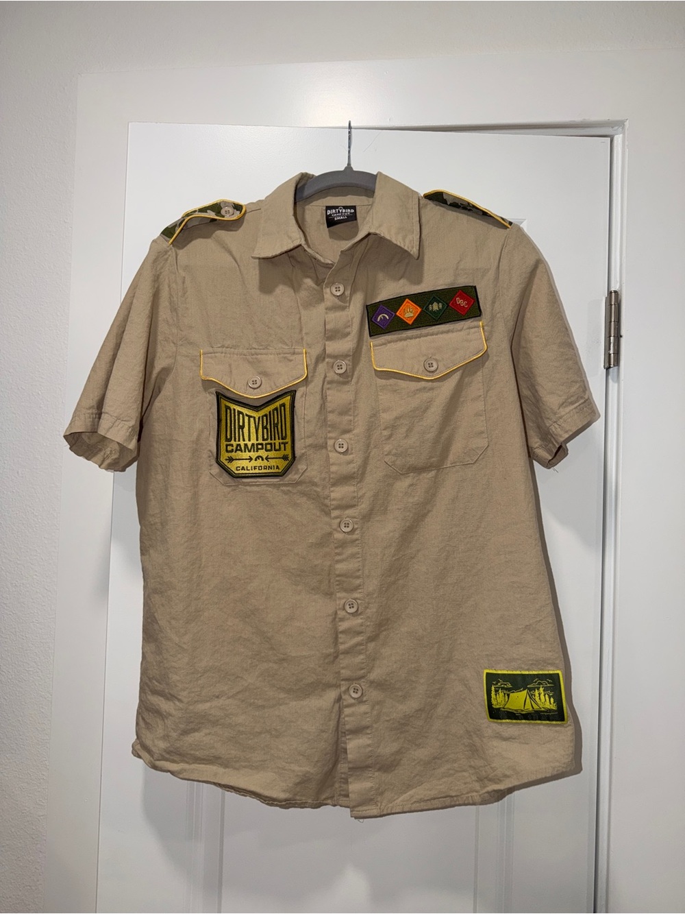 Dirtybird Campout Short-Sleeve Button-Down Shirt in Khaki